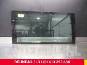 Used Side loading-door window Mercedes V (638.2) V-220 2.2 CDI 16V Price € 121,00 Inclusive VAT offered by van Deijne Onderdelen Uden B.V.