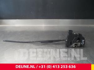 Used Tailgate lock mechanism Fiat Fiorino (225) 1.3 JTD 16V Multijet Price € 30,25 Inclusive VAT offered by van Deijne Onderdelen Uden B.V.