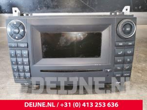 Used Display Multi Media control unit Volkswagen Crafter 2.0 TDI 16V Price on request offered by van Deijne Onderdelen Uden B.V.