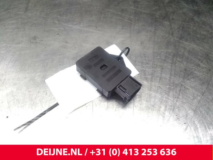 Używane Modul (rózne) Fiat Ducato (250) 3.0 D 160 Multijet Power Cena € 24,20 Z VAT oferowane przez van Deijne Onderdelen Uden B.V.