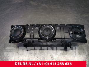 Używane Panel sterowania nagrzewnicy Volkswagen Crafter 2.0 TDI 16V Cena € 133,10 Z VAT oferowane przez van Deijne Onderdelen Uden B.V.