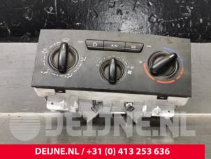 Usados Panel de control de calefacción Fiat Scudo (270) 2.0 D Multijet Precio € 30,25 IVA incluido ofrecido por van Deijne Onderdelen Uden B.V.