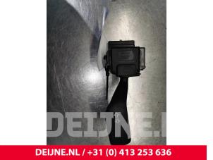 Usados Interruptor de indicador de dirección Ford Transit 2.2 TDCi 16V Precio € 24,20 IVA incluido ofrecido por van Deijne Onderdelen Uden B.V.