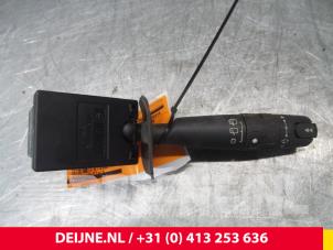Używane Przelacznik wycieraczki Citroen Xsara Picasso (CH) 1.6 Cena € 25,00 Procedura marży oferowane przez van Deijne Onderdelen Uden B.V.