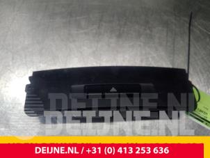 Used Panic lighting switch Mercedes Vito (447.6) 1.6 111 CDI 16V Price € 24,20 Inclusive VAT offered by van Deijne Onderdelen Uden B.V.