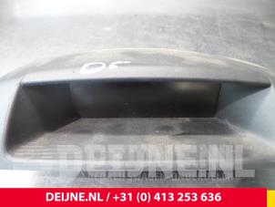 Usados Pantalla interior Peugeot Partner (GC/GF/GG/GJ/GK) 1.6 HDI 75 16V Precio € 36,30 IVA incluido ofrecido por van Deijne Onderdelen Uden B.V.