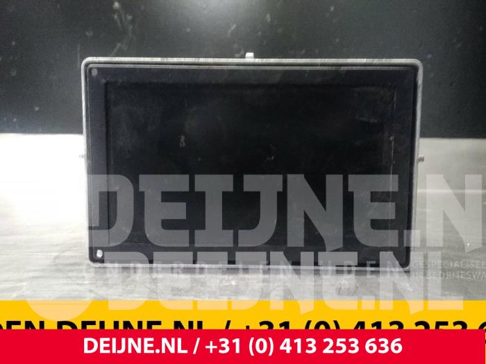 Begagnade Innerdisplay Renault Master II (FD/HD) 2.5 dCi 16V 100 Pris € 24,20 Inklusive moms erbjuds av van Deijne Onderdelen Uden B.V.