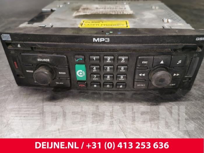Radio de un Fiat Scudo (270) 2.0 D Multijet 2007