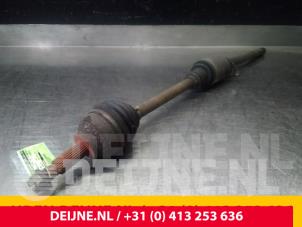 Begagnade Drivaxel, höger fram Opel Vivaro 1.9 DI Pris € 72,60 Inklusive moms erbjuds av van Deijne Onderdelen Uden B.V.
