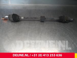 Used Front drive shaft, right Opel Combo (Corsa C) 1.3 CDTI 16V Price € 42,35 Inclusive VAT offered by van Deijne Onderdelen Uden B.V.