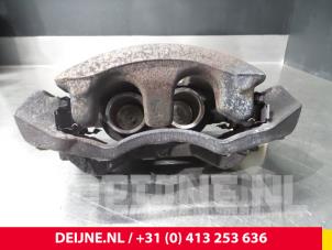 Used Front brake calliper, left Ford Transit Custom 2.2 TDCi 16V Price € 90,75 Inclusive VAT offered by van Deijne Onderdelen Uden B.V.