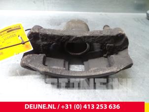 Used Front brake calliper, right Mercedes Vito (638.1/2) 2.2 CDI 110 16V Price on request offered by van Deijne Onderdelen Uden B.V.