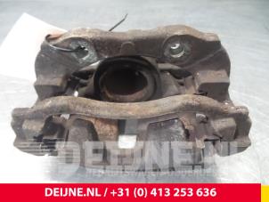 Used Front brake calliper, right Citroen Berlingo 1.6 HDI 16V 75 Price on request offered by van Deijne Onderdelen Uden B.V.