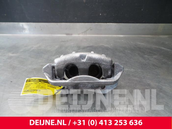 Gebrauchte Bremszange rechts vorne Citroen Jumper (23) 2.5 D 12V Preis € 24,20 Mit Mehrwertsteuer angeboten von van Deijne Onderdelen Uden B.V.