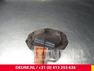 Used Front brake calliper, right Renault Kangoo (KC) 1.4 Price € 30,25 Inclusive VAT offered by van Deijne Onderdelen Uden B.V.
