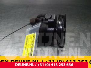 Used Power steering pump Hyundai H-1/Starex Travel 2.5 TD Price € 36,30 Inclusive VAT offered by van Deijne Onderdelen Uden B.V.