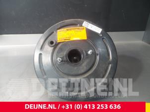 Used Brake servo Nissan Primastar 2.5 dCi 150 16V Price on request offered by van Deijne Onderdelen Uden B.V.