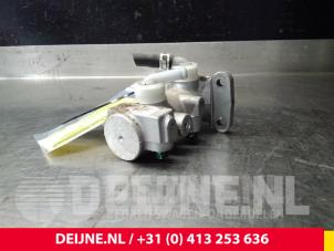 Used Master cylinder Mitsubishi Canter 3.0 Di-D 16V Price on request offered by van Deijne Onderdelen Uden B.V.
