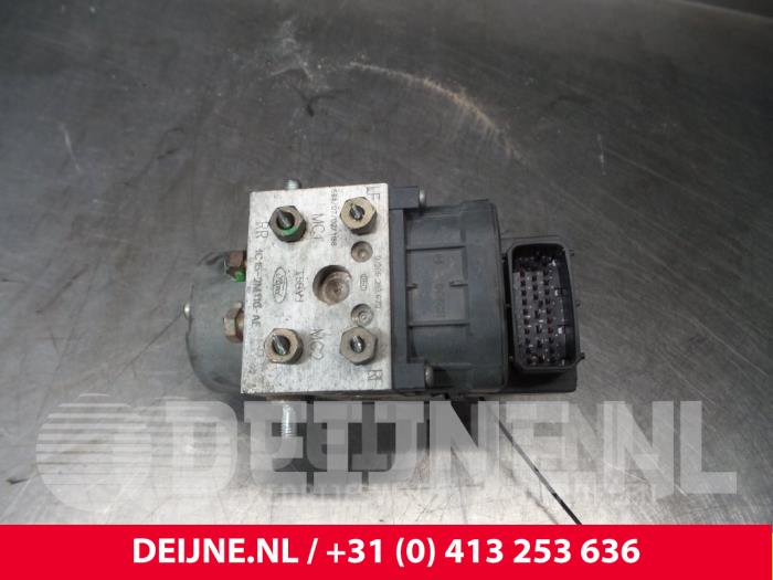 Begagnade ABS-pump Ford Transit 2.0 TDdi 16V 260S Pris € 18,15 Inklusive moms erbjuds av van Deijne Onderdelen Uden B.V.