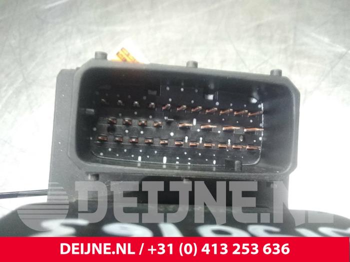 Usagé Pompe ABS Ford Transit 2.0 TDCi 16V Prix € 181,50 Prix TTC proposé par van Deijne Onderdelen Uden B.V.