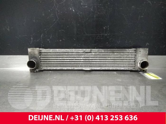 Usados Intercooler Mercedes Vito (639.6) 2.2 109 CDI 16V Precio € 72,60 IVA incluido ofrecido por van Deijne Onderdelen Uden B.V.