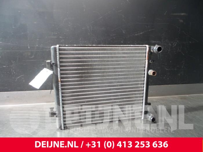 Usagé Radiateur Volkswagen Golf IV (1J1) 1.4 16V Prix € 25,00 Règlement à la marge proposé par van Deijne Onderdelen Uden B.V.