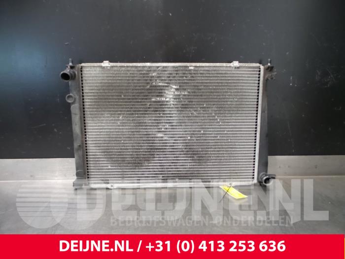 Used Radiator Hyundai H-1/H-200 2.5 Tdi Price € 30,25 Inclusive VAT offered by van Deijne Onderdelen Uden B.V.