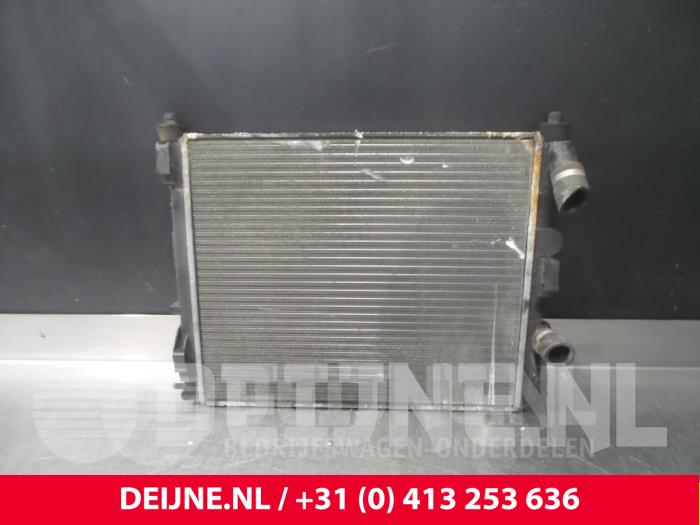 Used Radiator Renault Kangoo (KC) 1.4 Price € 36,30 Inclusive VAT offered by van Deijne Onderdelen Uden B.V.