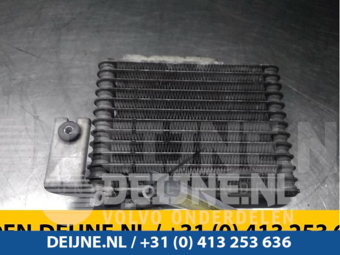 Gebrauchte Ölkühler Hyundai H-1/Starex Travel 2.5 TD Preis auf Anfrage angeboten von van Deijne Onderdelen Uden B.V.