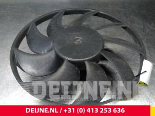 Used Cooling fans Opel Movano (4A1; 4A2; 4B2; 4B3; 4C2; 4C3) 3.0 CDTI 16V Price € 72,60 Inclusive VAT offered by van Deijne Onderdelen Uden B.V.