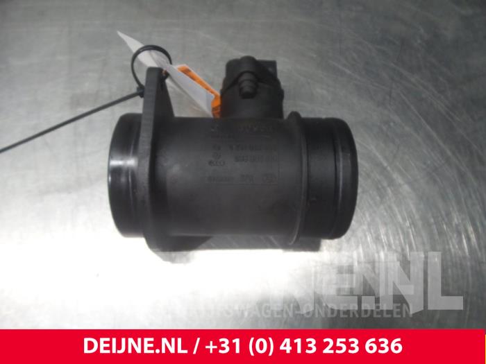 Usagé Débitmètre Volkswagen Transporter/Caravelle T4 2.5 TDI Prix € 24,20 Prix TTC proposé par van Deijne Onderdelen Uden B.V.