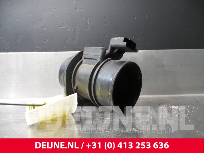 Usagé Débitmètre Nissan Interstar (X70) 1.9 dCi Prix € 42,35 Prix TTC proposé par van Deijne Onderdelen Uden B.V.