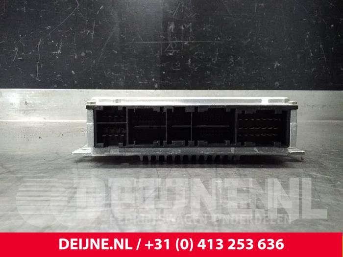 Engine management computer from a Mercedes-Benz C (W202) 1.8 C-180 16V 2000