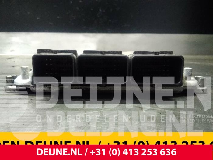 Used Engine management computer Opel Vivaro 1.9 DI Price € 151,25 Inclusive VAT offered by van Deijne Onderdelen Uden B.V.