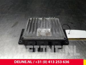 Używane Komputer sterowania silnika Renault Kangoo Express (FC) 1.5 dCi 80 Cena € 60,50 Z VAT oferowane przez van Deijne Onderdelen Uden B.V.