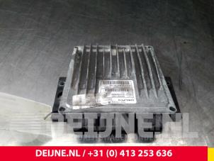 Usagé Ordinateur gestion moteur Renault Kangoo Express (FW) 1.5 dCi 85 Prix € 169,40 Prix TTC proposé par van Deijne Onderdelen Uden B.V.