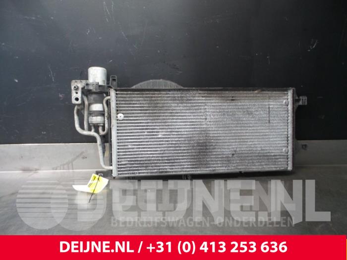 Usagé Condenseur de climatisation Opel Combo (Corsa C) 1.3 CDTI 16V Prix € 48,40 Prix TTC proposé par van Deijne Onderdelen Uden B.V.