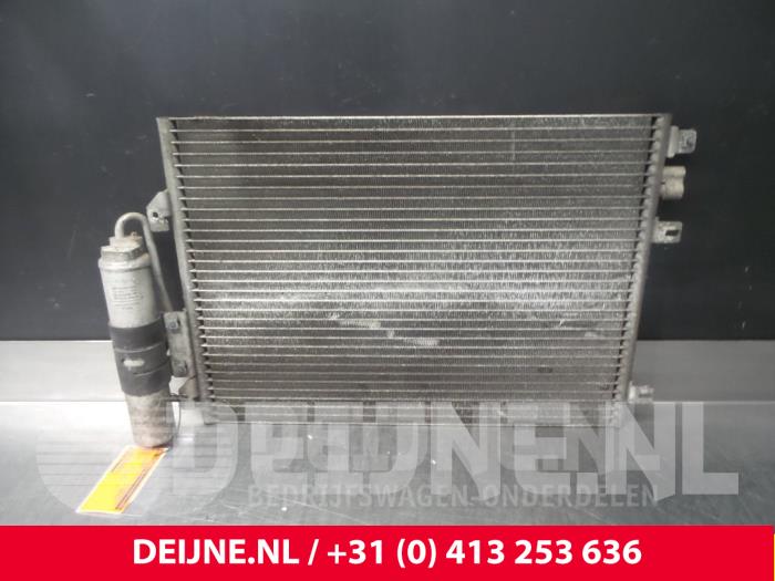 Usagé Condenseur de climatisation Renault Kangoo (KC) 1.4 Prix € 72,60 Prix TTC proposé par van Deijne Onderdelen Uden B.V.