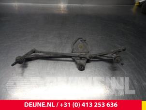 Used Wiper mechanism Nissan Primastar 1.9 dCi 80 Price on request offered by van Deijne Onderdelen Uden B.V.