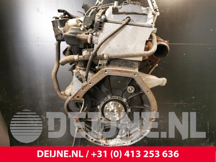 Motor de un Mercedes-Benz Vito (639.6) 2.2 109 CDI 16V 2004