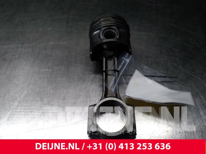 Gebrauchte Kolben Renault Kangoo Express (FW) 1.5 dCi 90 FAP Preis € 121,00 Mit Mehrwertsteuer angeboten von van Deijne Onderdelen Uden B.V.