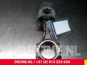 Used Connecting rod Opel Movano (4A1; 4A2; 4B2; 4B3; 4C2; 4C3) 3.0 CDTI 16V Price on request offered by van Deijne Onderdelen Uden B.V.