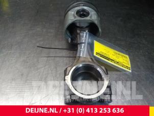 Used Connecting rod Opel Movano (4A1; 4A2; 4B2; 4B3; 4C2; 4C3) 3.0 CDTI 16V Price on request offered by van Deijne Onderdelen Uden B.V.