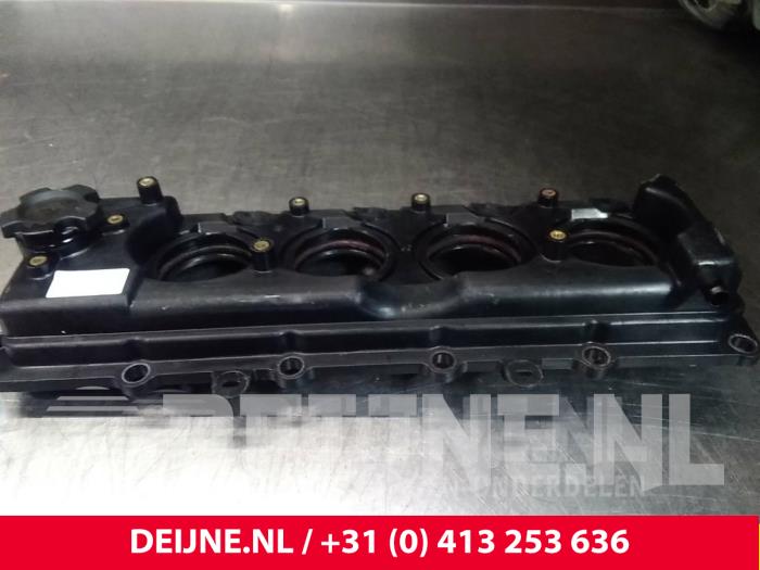 Gebrauchte Ventildeckel Opel Movano (4A1; 4A2; 4B2; 4B3; 4C2; 4C3) 3.0 CDTI 16V Preis € 121,00 Mit Mehrwertsteuer angeboten von van Deijne Onderdelen Uden B.V.