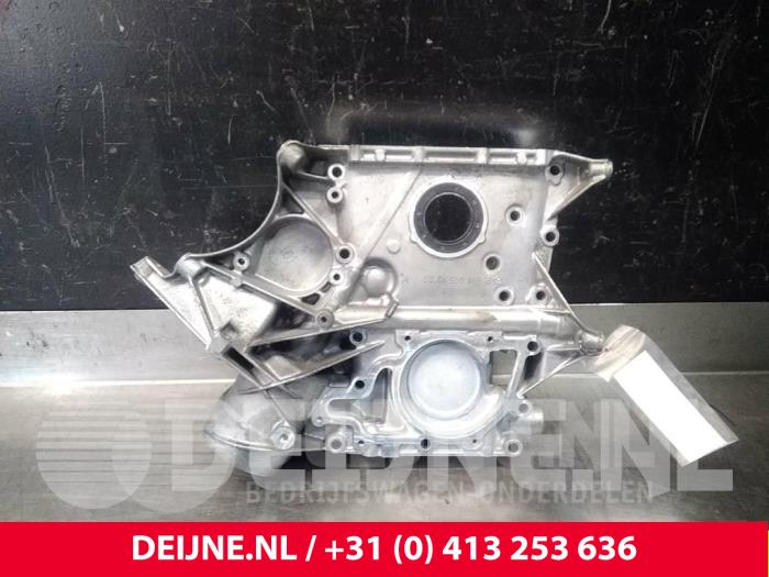 Timing cover from a Mercedes-Benz Sprinter 3t (903) 311 CDI 16V 2006