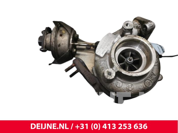 Używane Turbo Fiat Scudo (270) 2.0 D Multijet Cena € 78,65 Z VAT oferowane przez van Deijne Onderdelen Uden B.V.