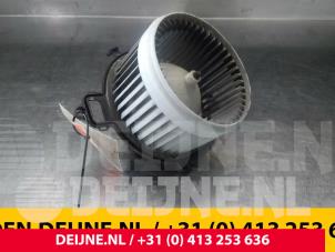 Usados Motor de ventilador de calefactor Citroen Berlingo 1.6 Hdi 75 16V Phase 1 Precio € 48,40 IVA incluido ofrecido por van Deijne Onderdelen Uden B.V.