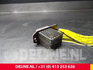 Used Heater resistor Mitsubishi Canter 2.8 D Price on request offered by van Deijne Onderdelen Uden B.V.