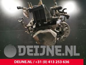 Usagé Boîte de vitesse Fiat Ducato (243/244/245) 2.0 JTD Prix € 544,50 Prix TTC proposé par van Deijne Onderdelen Uden B.V.