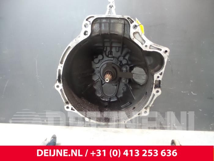 Gebrauchte Getriebe Iveco New Daily III 35C13V,S13V Preis € 484,00 Mit Mehrwertsteuer angeboten von van Deijne Onderdelen Uden B.V.